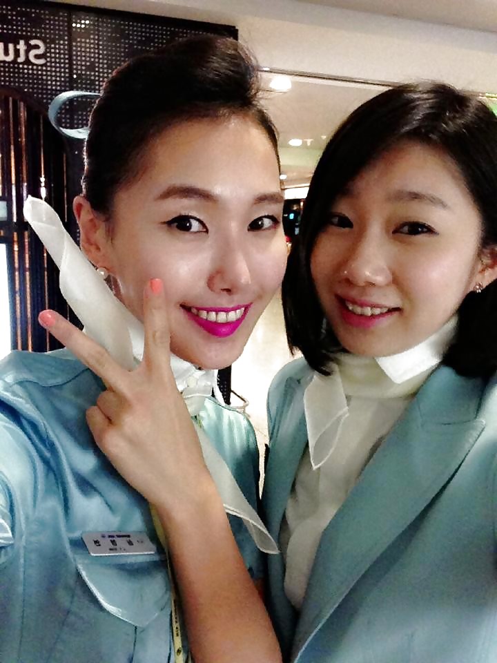 Hot Asian Amateurs Korean Air Hostess Takes Self Pics 59148 Hot Sex Picture